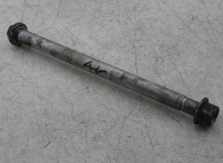 AXE ROUE AVANT
