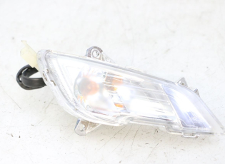 CLIGNOTANT AVANT DROIT