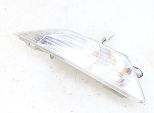 CLIGNOTANT AVANT DROIT