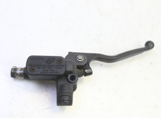 MAITRE CYLINDRE AVANT