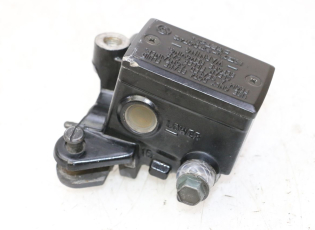 MAITRE CYLINDRE AVANT