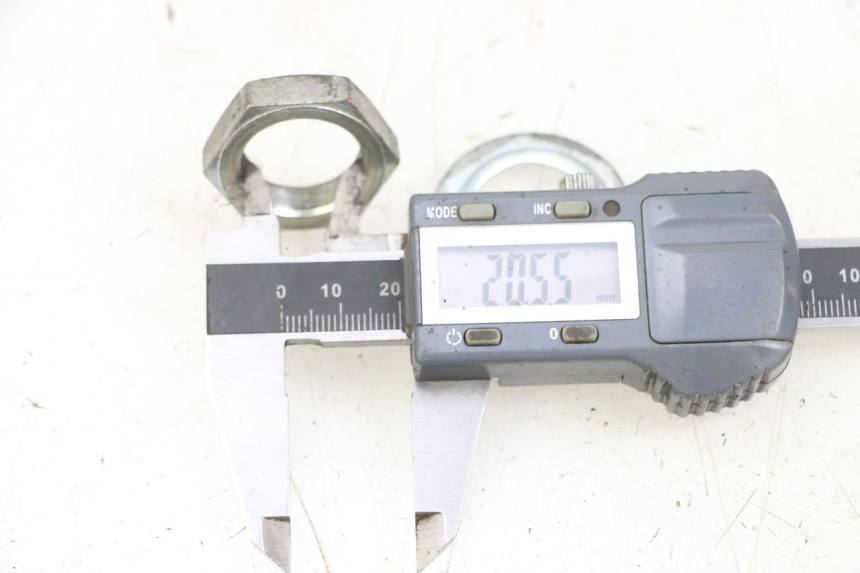 photo de GABELKRONE MUTTER SUZUKI BURGMAN 650 (2013 - 2020)