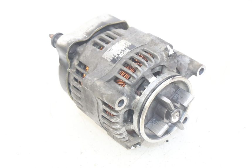 photo de LICHTMASCHINE TRIUMPH SPRINT ST 955 (1999 - 2001)