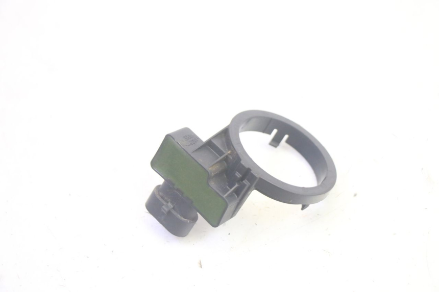 photo de TRANSPONDERANTENNE PIAGGIO MP3 HPE 350 (2018 - 2020) - Zoom auf Gebrauchszustand