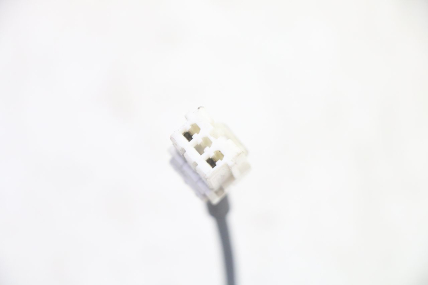 photo de TRANSPONDERANTENNE PEUGEOT SATELIS 125 (2006 - 2009)