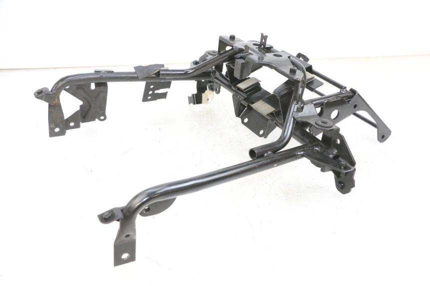 photo de VERKLEIDUNGSHALTER SUZUKI BURGMAN 650 (2013 - 2020)