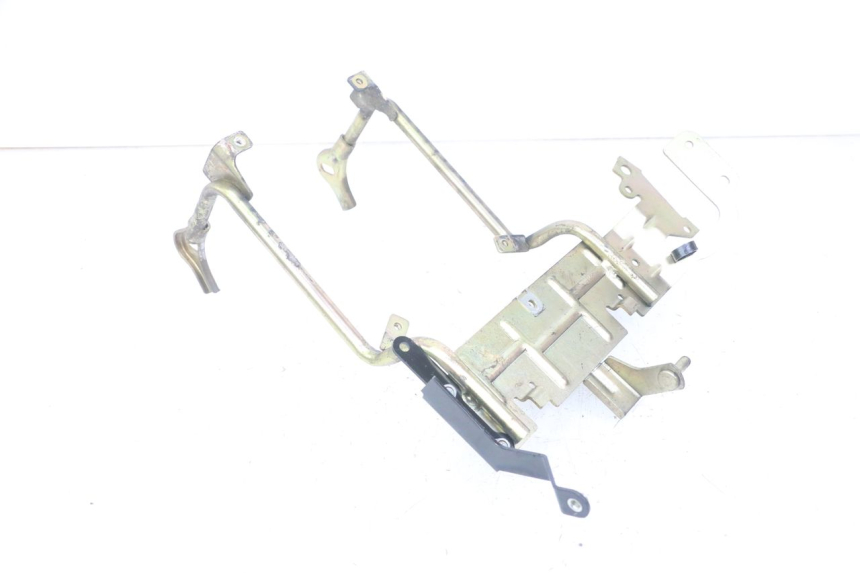 photo de VERKLEIDUNGSHALTER PEUGEOT JET FORCE CARBU 50 (2003 - 2016)