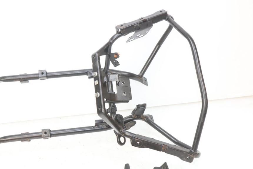 photo de VERKLEIDUNGSHALTER PIAGGIO MP3 LT 300 (2010 - 2016)