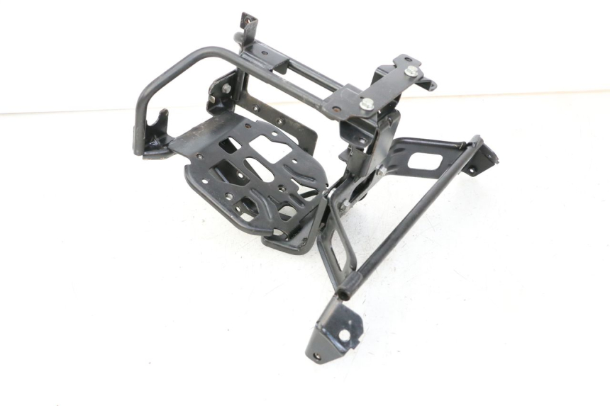 photo de VERKLEIDUNGSHALTER PEUGEOT SATELIS 125 (2013 - 2018)