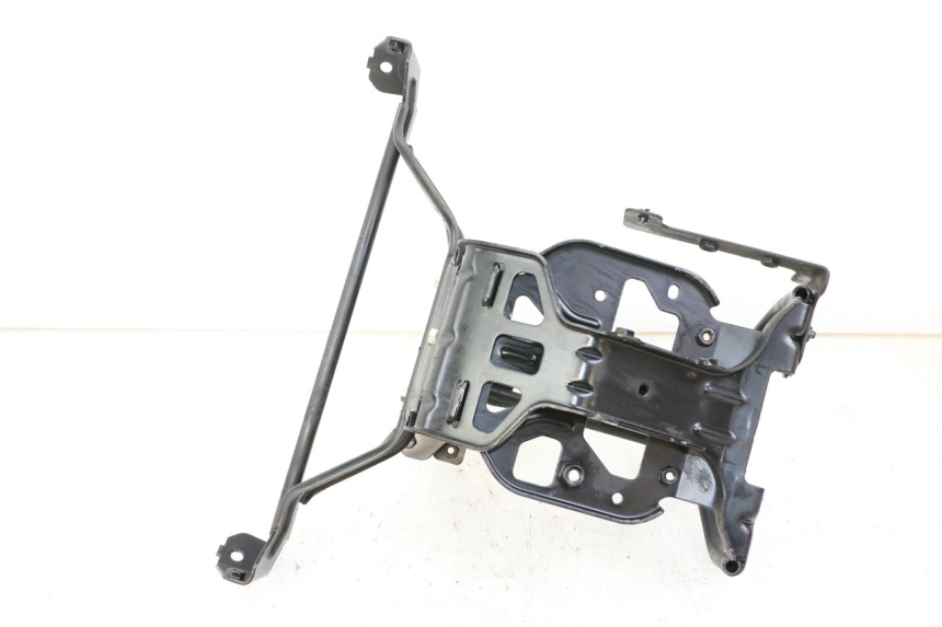 photo de VERKLEIDUNGSHALTER PEUGEOT SATELIS 125 (2013 - 2018)