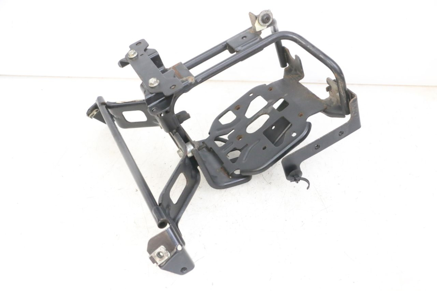photo de VERKLEIDUNGSHALTER PEUGEOT SATELIS 125 (2013 - 2018)