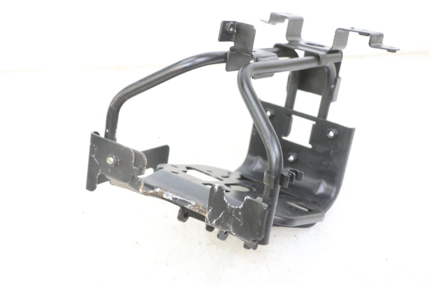 photo de VERKLEIDUNGSHALTER PEUGEOT SATELIS 125 (2013 - 2018)