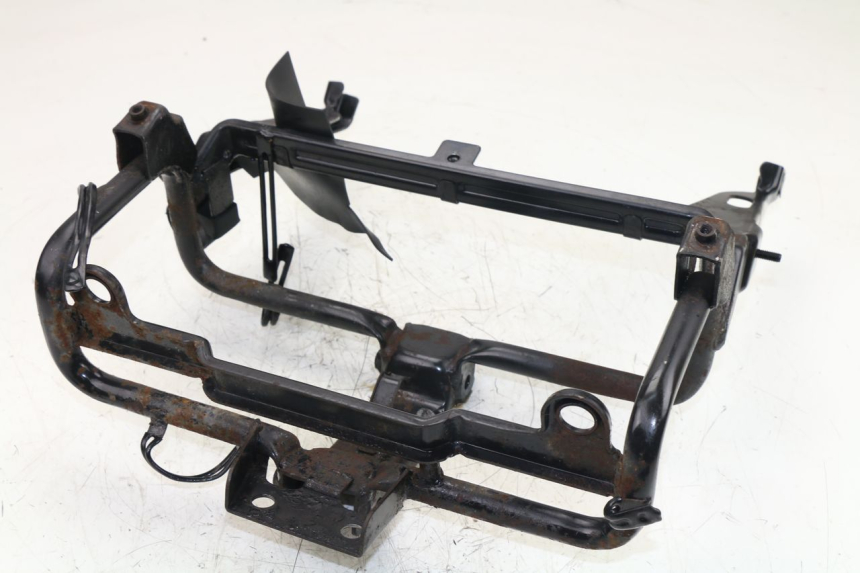 photo de VERKLEIDUNGSHALTER SYM JOYRIDE 125 (2002 - 2009)