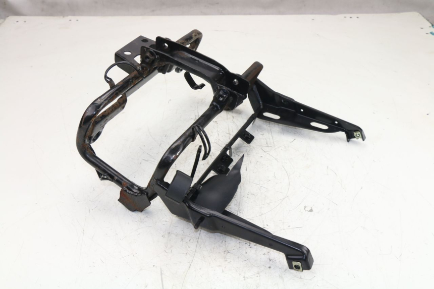 photo de VERKLEIDUNGSHALTER SYM JOYRIDE 125 (2002 - 2009)