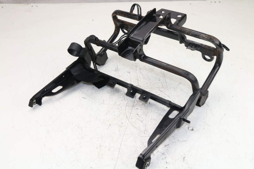 photo de VERKLEIDUNGSHALTER SYM JOYRIDE 125 (2002 - 2009)