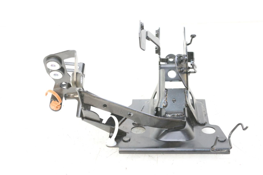 photo de VERKLEIDUNGSHALTER YAMAHA XMAX X-MAX 125 (2021 - 2025) - Zoom auf Gebrauchszustand