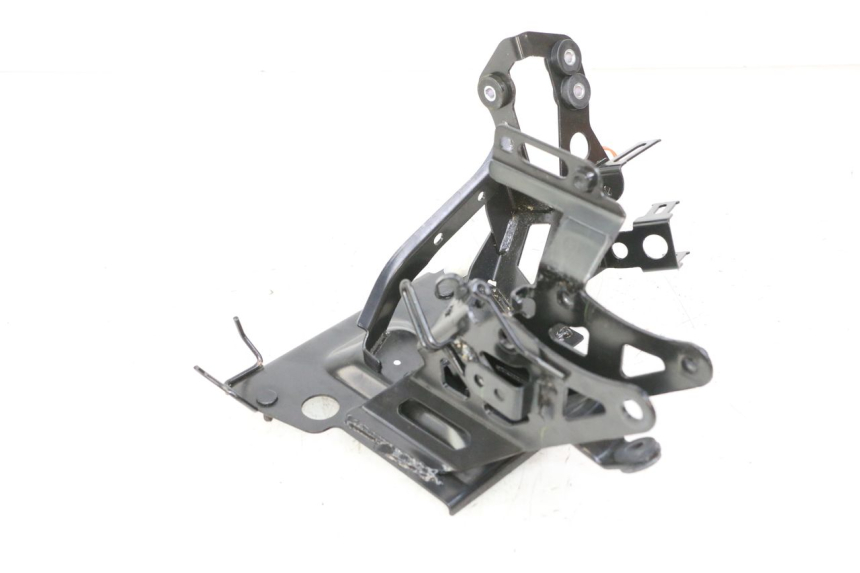 photo de VERKLEIDUNGSHALTER YAMAHA XMAX X-MAX 125 (2021 - 2025)