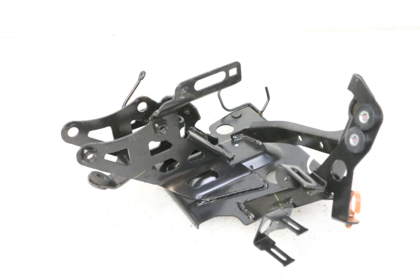 photo de VERKLEIDUNGSHALTER YAMAHA XMAX X-MAX 125 (2021 - 2025)