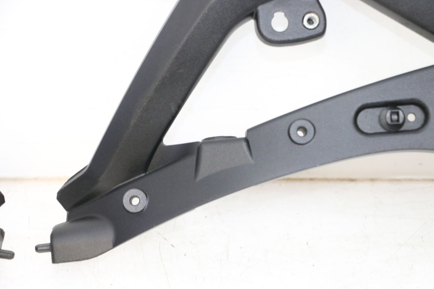 photo de VERKLEIDUNGSHALTER BMW R GS 1250 (2021 - 2024) - Weitere Ansicht des Artikels