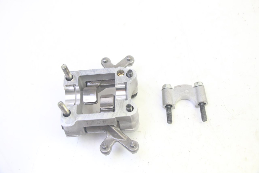 photo de NOCKENWELLE  SUZUKI BURGMAN 125 (2007 - 2014) - Oberflächenzustand und Material