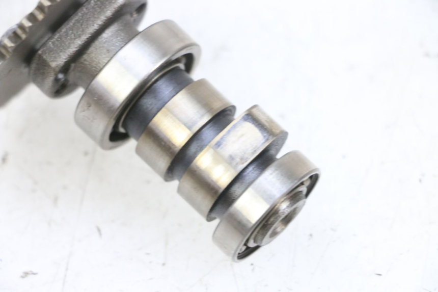 photo de NOCKENWELLE PEUGEOT KISBEE 4T 50 (2010 - 2017) - Oberflächenzustand und Material