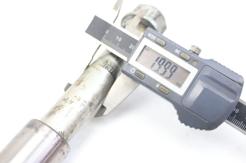 photo de SCHWINGARMACHSE HONDA VFR FI RC46 800 (1998 - 2001)