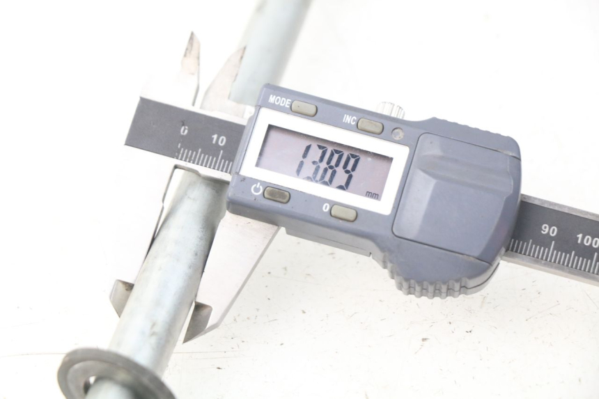 photo de SCHWINGENACHSE SUZUKI RV VAN VAN 125 (2003 - 2008) - Alternative Perspektive