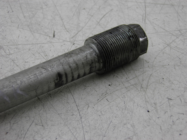 photo de SCHWINGENACHSE SUZUKI SV S 650 (1999 - 2002)