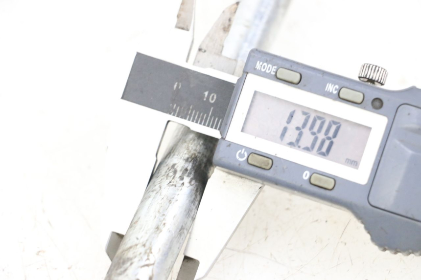 photo de Schwinge Achse HYOSUNG XRX 125 (2000 - 2008)