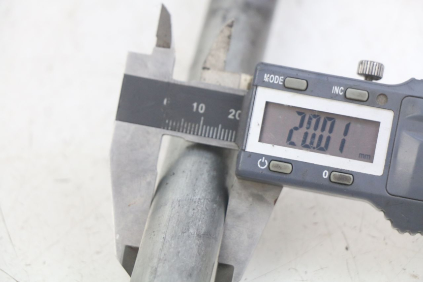 photo de SCHWINGARMACHSE KAWASAKI ZX-6R ZX6R 600 (1995 - 1997)