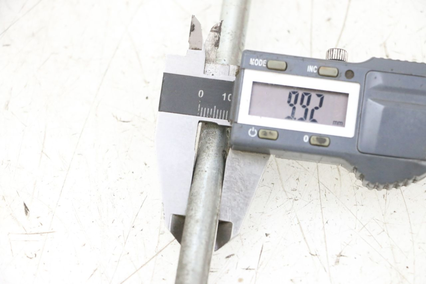 photo de SCHRAUBEN MOTOR SUZUKI GSXR GSX-R 1000 (2003 - 2004) - Zoom auf Gebrauchszustand