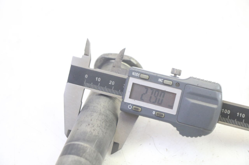 photo de HINTERRADACHSE YAMAHA TDM ABS 900 (2002 - 2014) - Technische Nahaufnahme