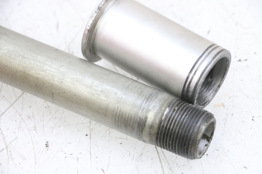 photo de VORDERRADACHSE SUZUKI GSXR GSX-R 1000 (2003 - 2004) - Alternative Perspektive