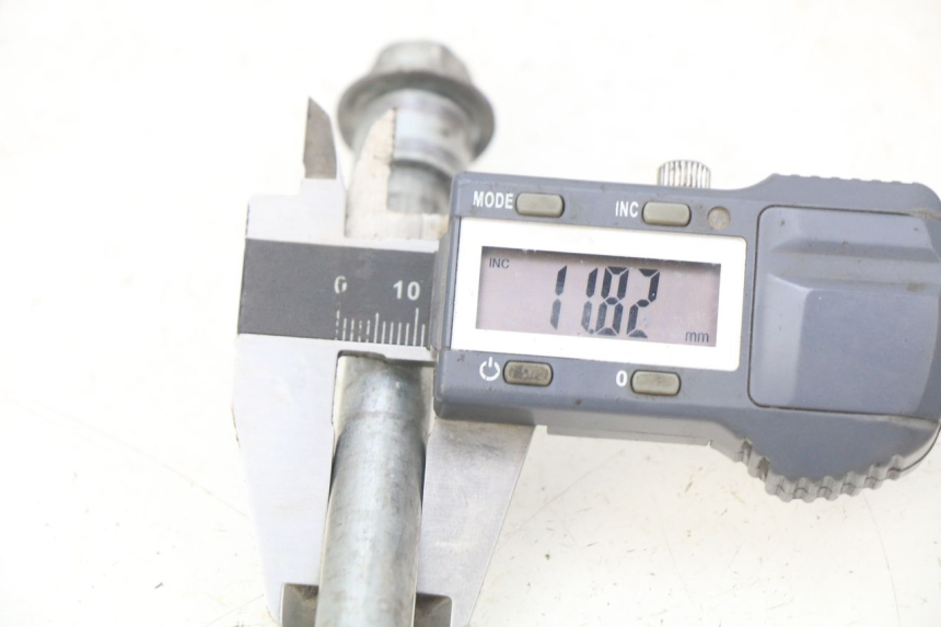 photo de VORDERRADACHSE POCKET BIKE KXD 50