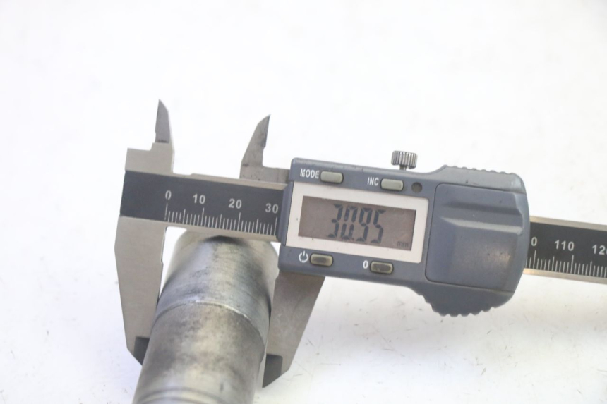 photo de VORDERRADACHSE BMW R RT ABS 1200 (2010 - 2014) - Technische Nahaufnahme