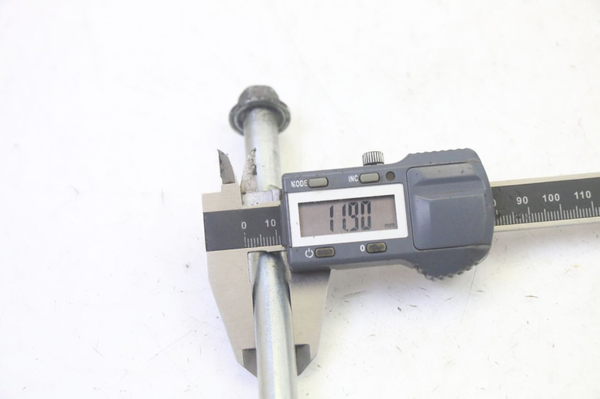 photo de VORDERRADACHSE HONDA SCV LEAD 100 (2003 - 2007)