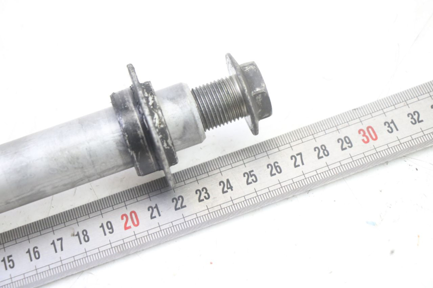 photo de VORDERRADACHSE HONDA ST PAN EUROPEAN 1300 (2002 - 2013)