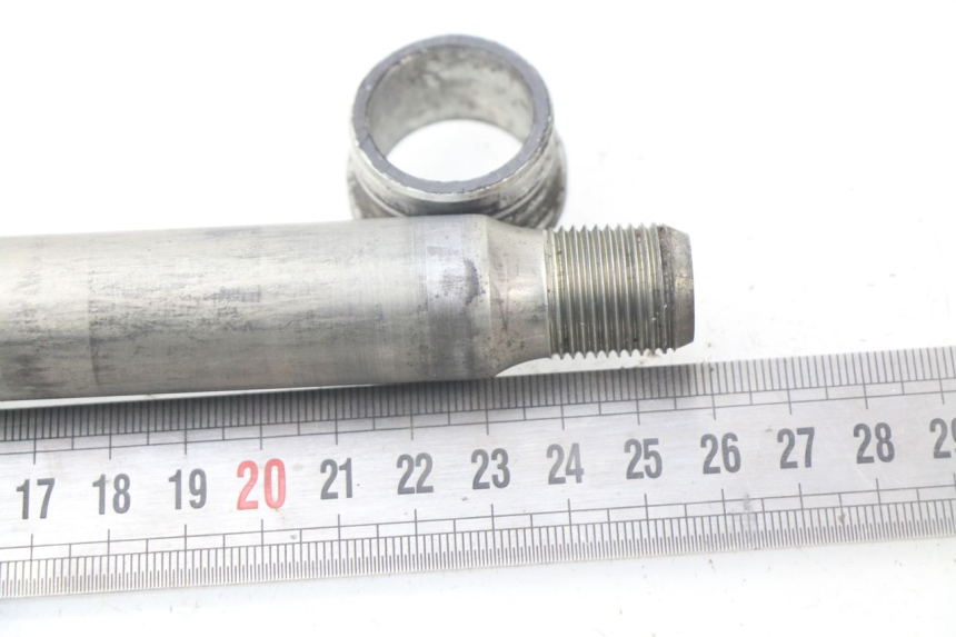 photo de VORDERRADACHSE YAMAHA TDM ABS 900 (2002 - 2014)