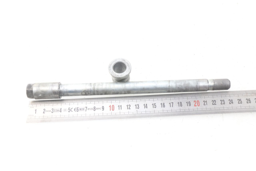 photo de VORDERRADACHSE HONDA XLV VARADERO 125 (2000 - 2006)