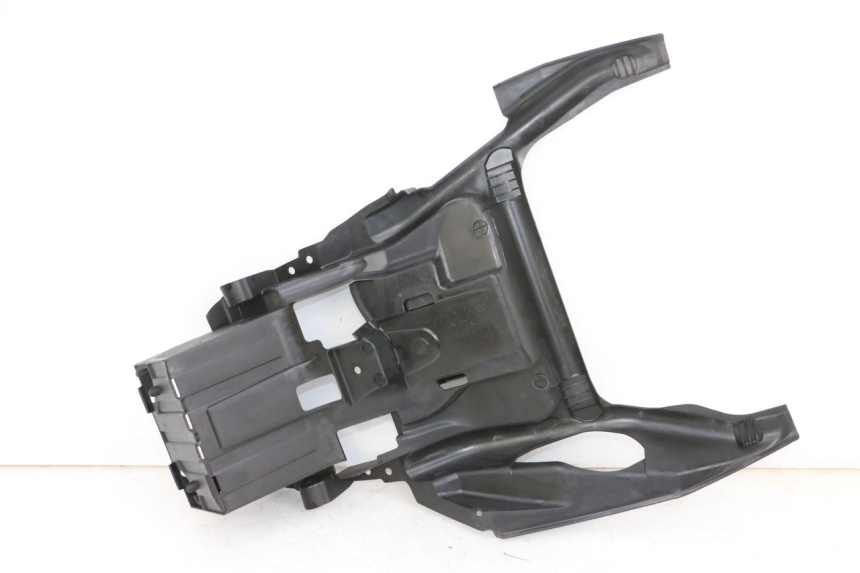 photo de BATTERIEKASTEN SUZUKI BURGMAN 650 (2013 - 2020)