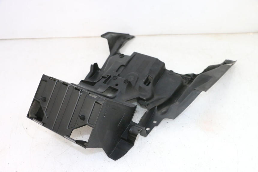 photo de BATTERIEKASTEN SUZUKI BURGMAN 650 (2013 - 2020)