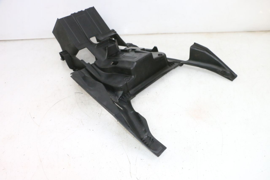 photo de BATTERIEKASTEN SUZUKI BURGMAN 650 (2013 - 2020)