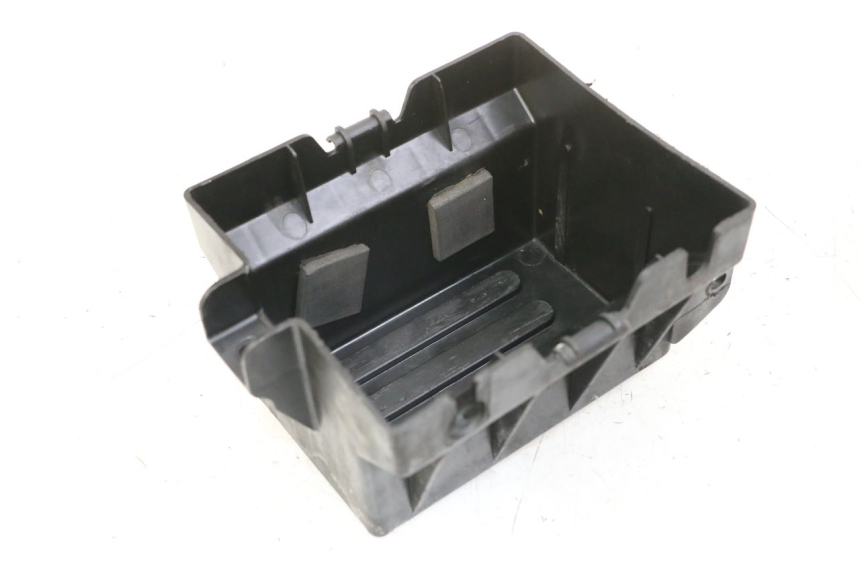 photo de BATTERIEKASTEN DAELIM BESBI 125 (2007 - 2008)