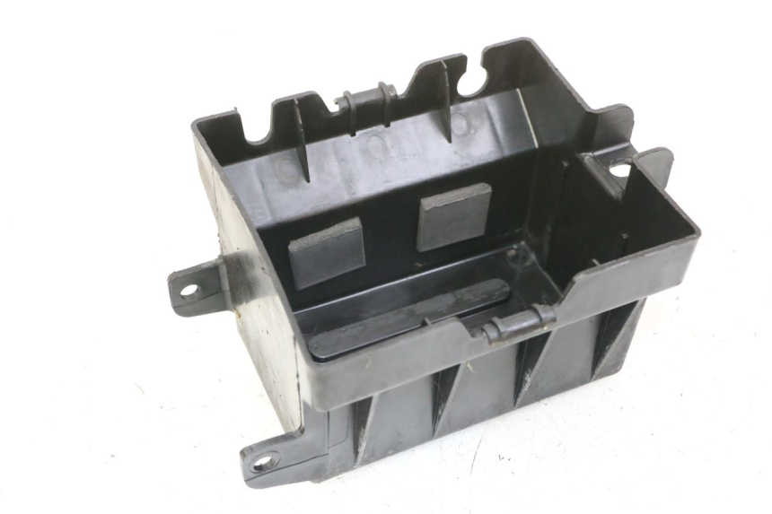 photo de BATTERIEKASTEN DAELIM BESBI 125 (2007 - 2008)
