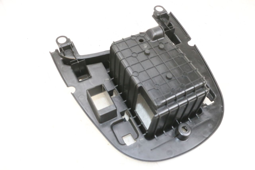 photo de BATTERIEFACH PEUGEOT DJANGO 4T 50 (2014 - 2019) - Zoom auf Gebrauchszustand