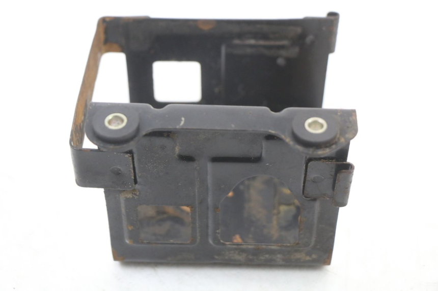 photo de BATTERIEKASTEN SUZUKI GSX E 250 (1982 - 1983)
