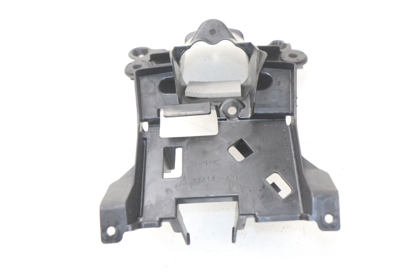 photo de BATTERIEKASTEN SUZUKI GSX-R GSXR K16 1000 (2012 - 2016) - Alternative Perspektive