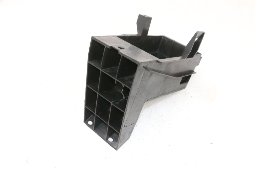 photo de BATTERIEKASTEN JM MOTORS GTS 125 (2015 - 2019) - Technische Nahaufnahme