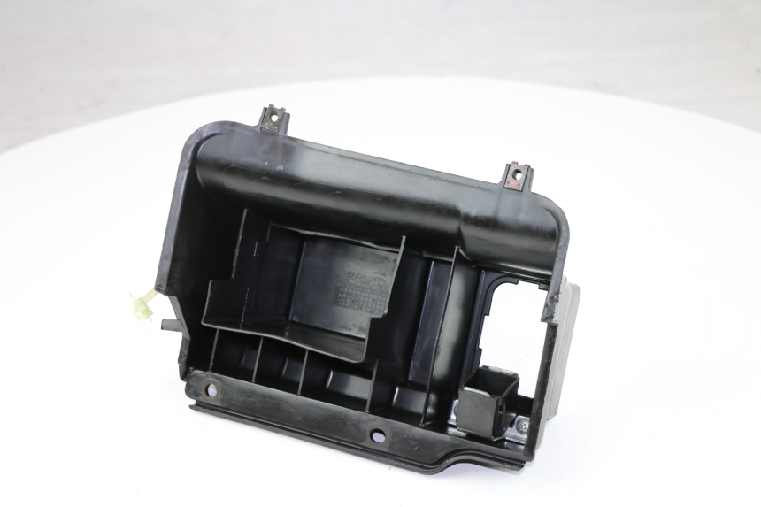 photo de BATTERIEKASTEN HONDA FES PANTHEON 125 (2003 - 2007)