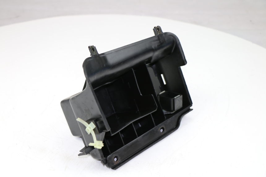 photo de BATTERIEKASTEN HONDA FES PANTHEON 125 (2003 - 2007)